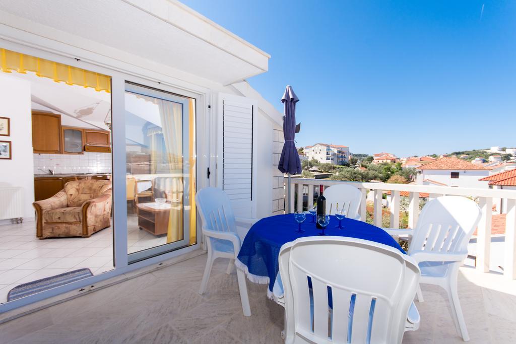 Villa Snjezana Trogir Exterior photo