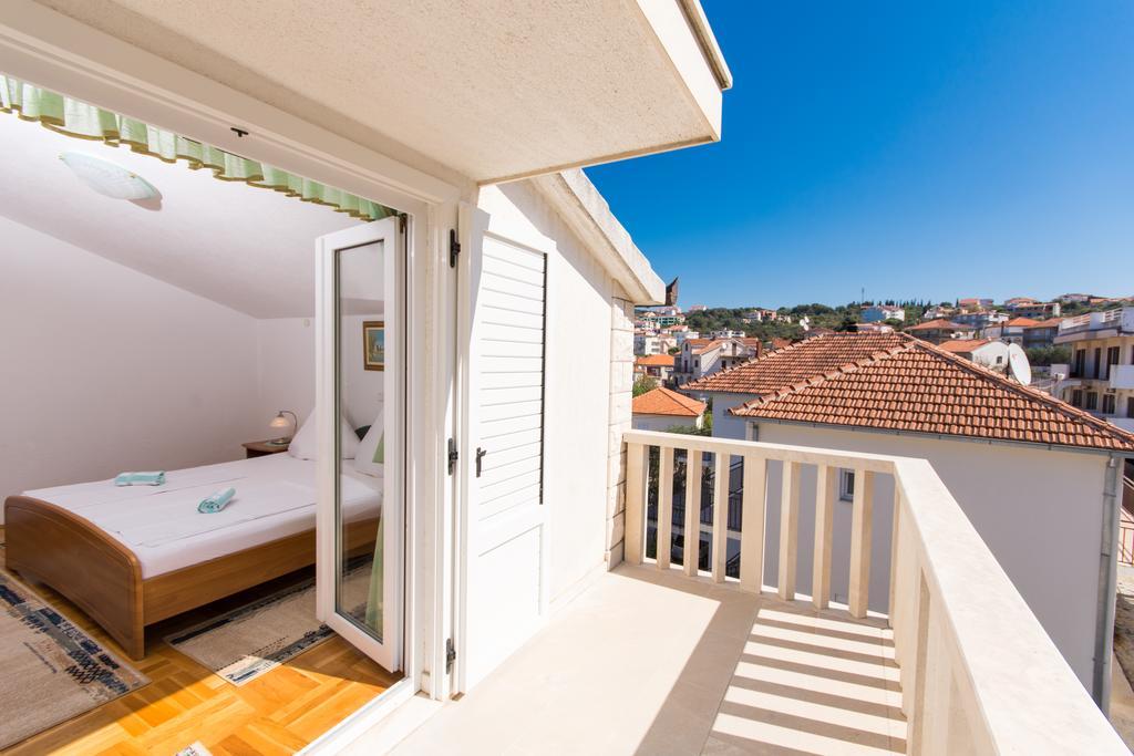 Villa Snjezana Trogir Exterior photo
